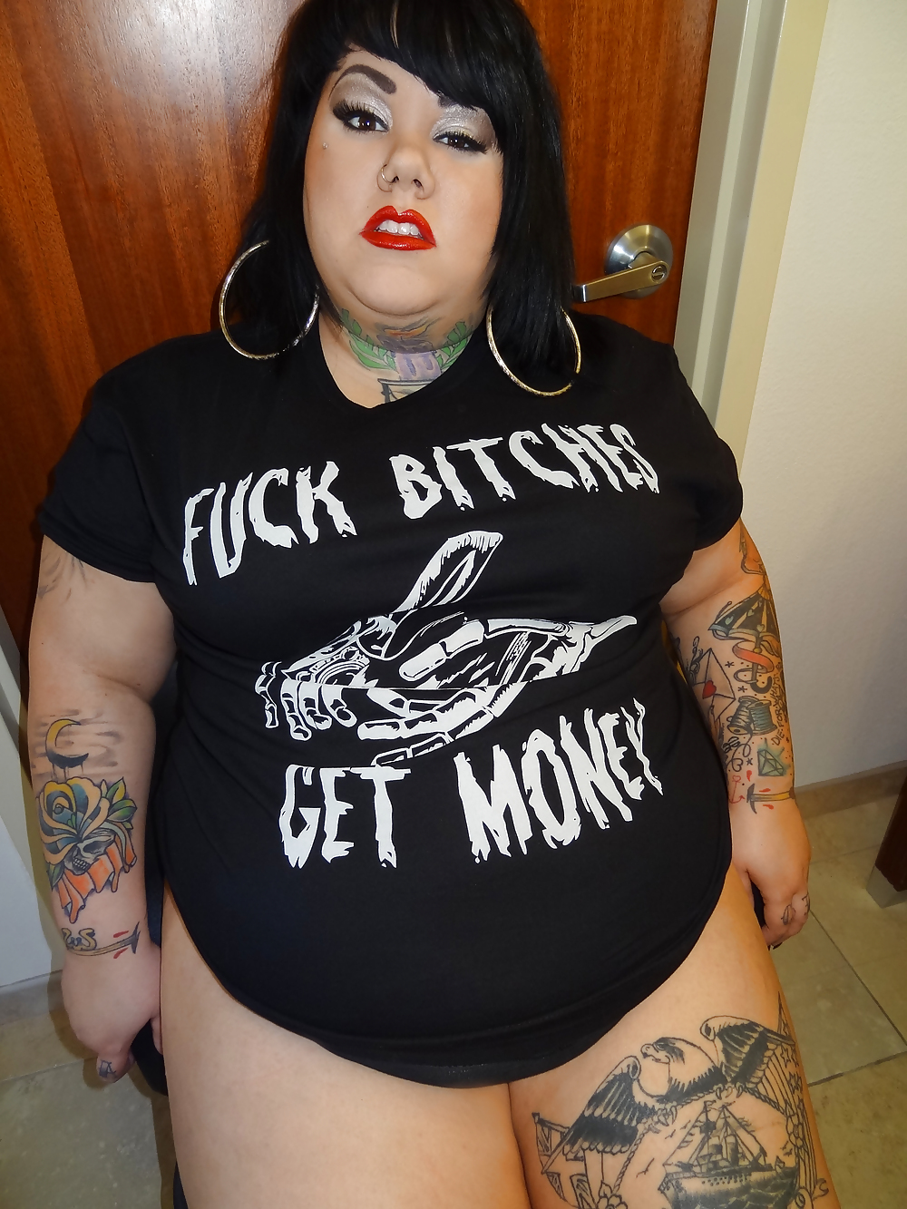 Rileythick.com
 #16377749