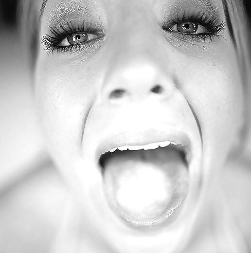 Yummy awh & swallow (AMYKISS-COLLECTION) #3930352