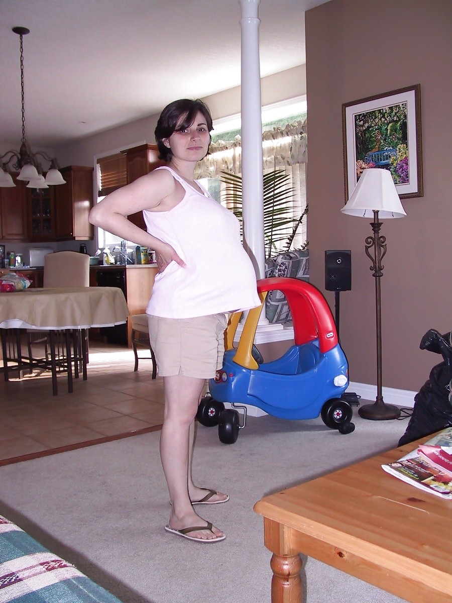 Amatrice enceinte
 #18663300