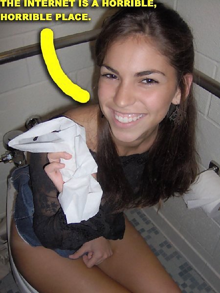 Girls on the toilet #479042