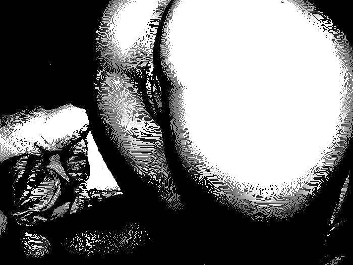 モノクロの巨乳とお尻のアート
 #1958312
