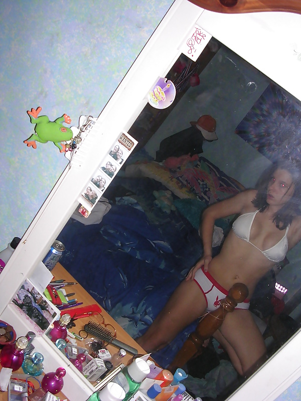 Selfshot 9 #18854372