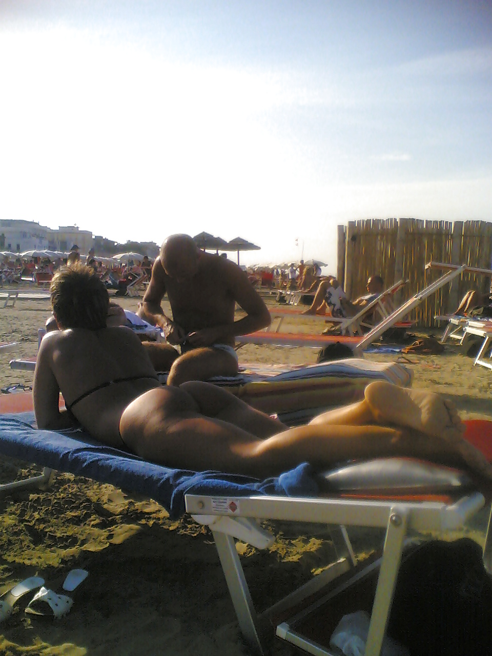 Sexy tan ass on italian beach #7393943