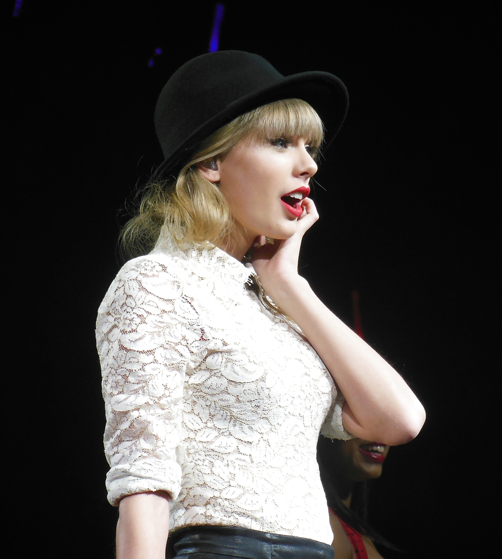 Taylor Swift #19332468