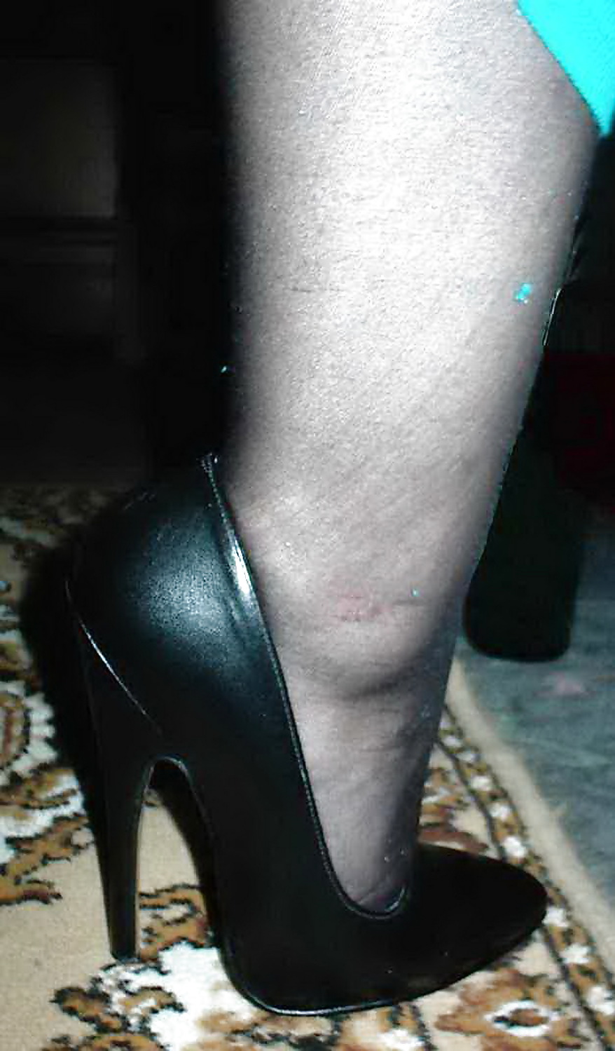 Sexy tacones y piernas 7
 #14544984