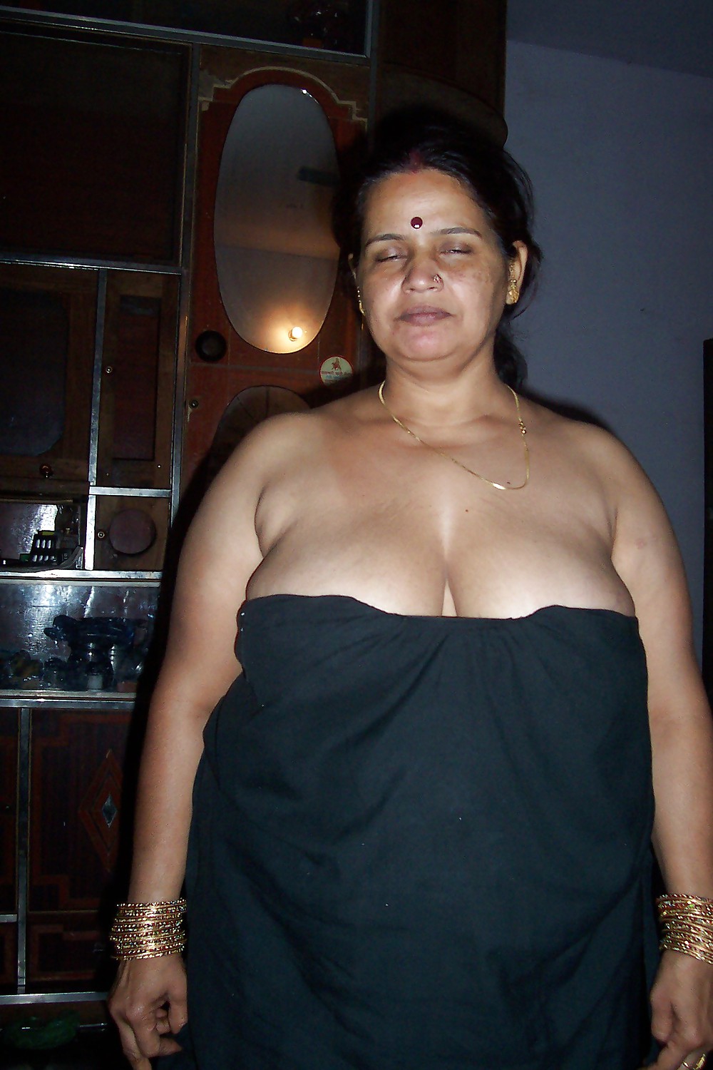 Indian Bbw Aunty Mit Riesigen Titten #19276598