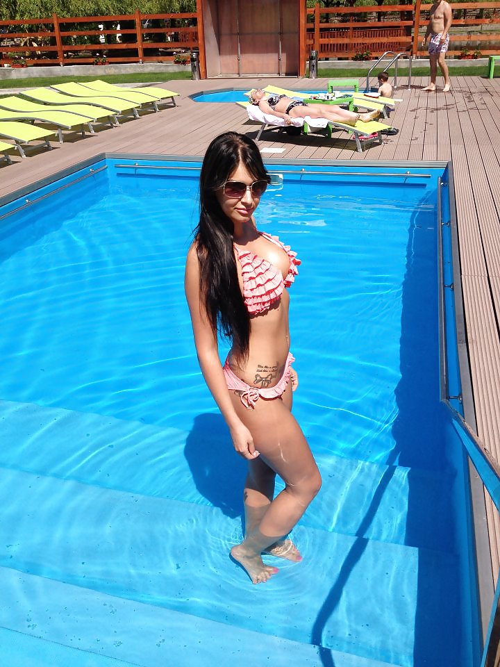 Fille Romanian: Tania #12402800