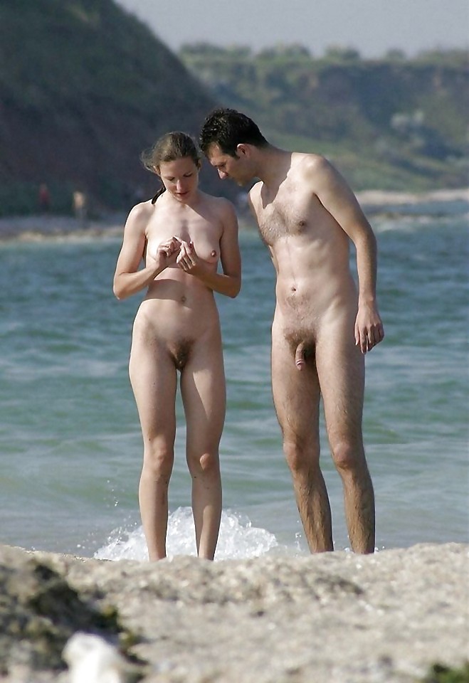 Topless playa desnuda 4
 #6128763