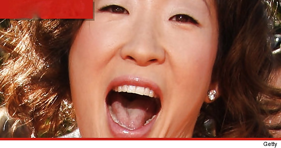 Sandra oh topless y fotos sexy
 #16793046