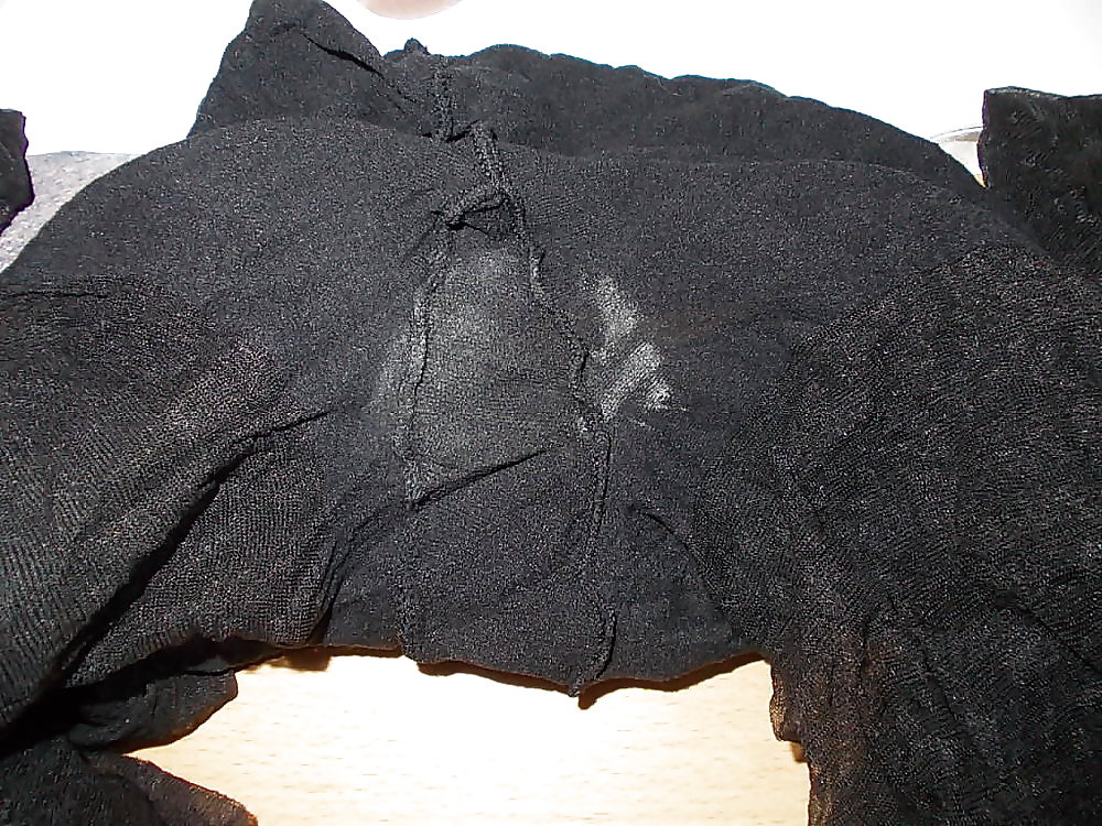 Member stvsctt with em's dilapidated smelly blk tights #9635757