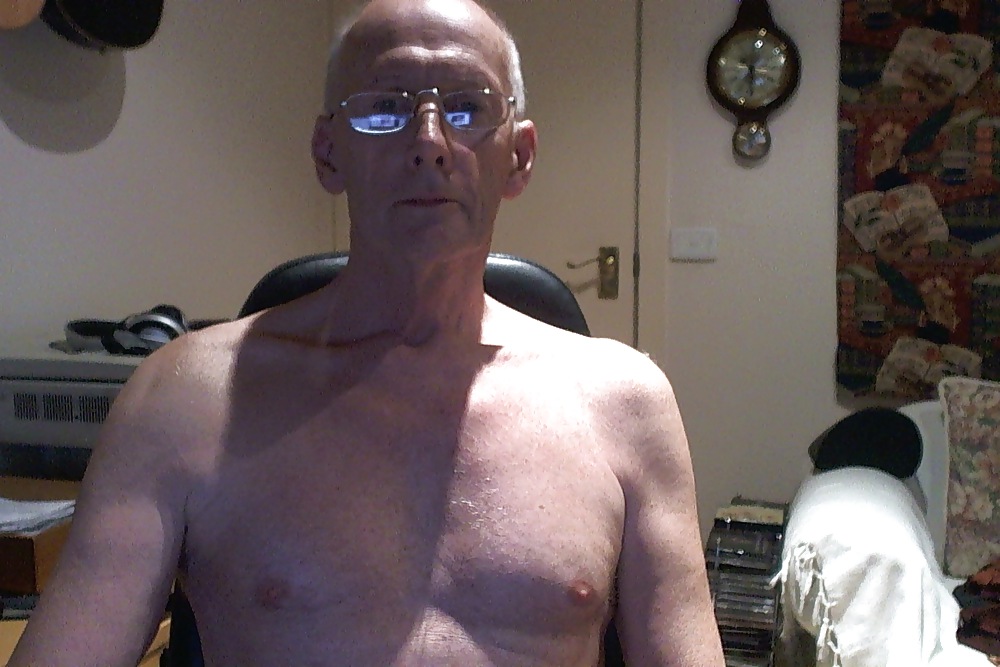 Peter Bei Der Arbeit #7032330