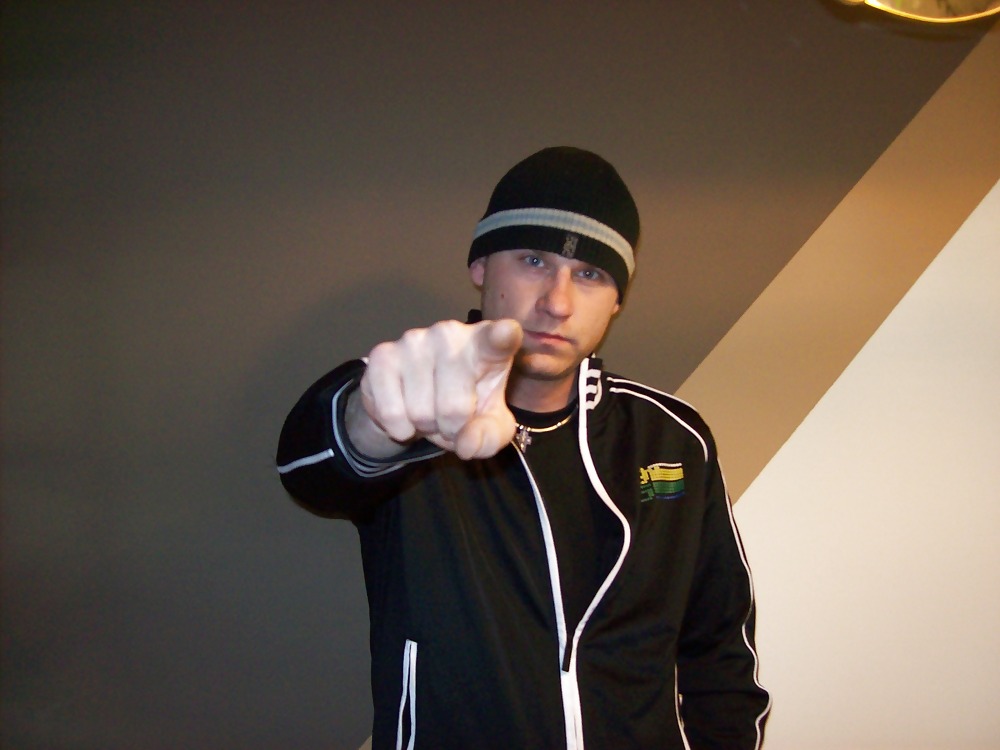 I take care of taking pics