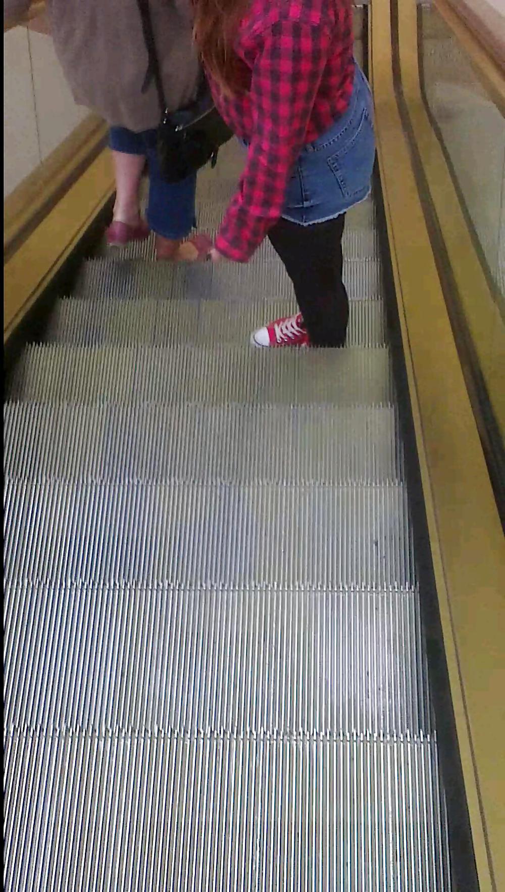 Fantastic legs 16 #9898732