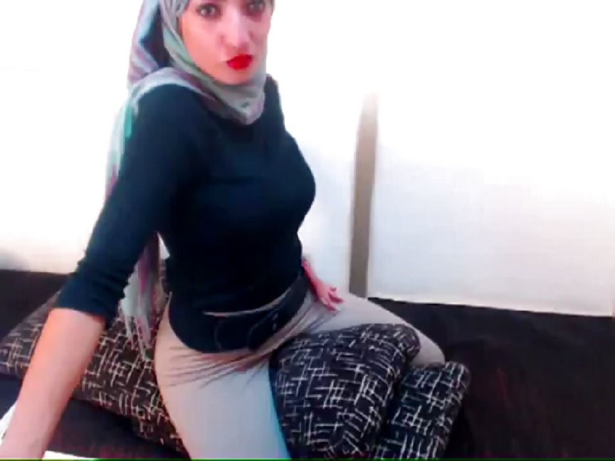 Arab Hijab Cam (partie 2) #21513372