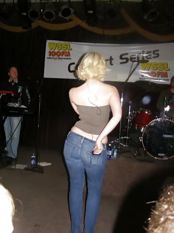 Kellie pickler
 #4482691