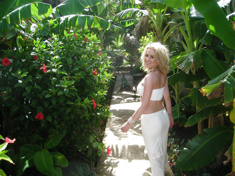 Kellie Pickler #4482712