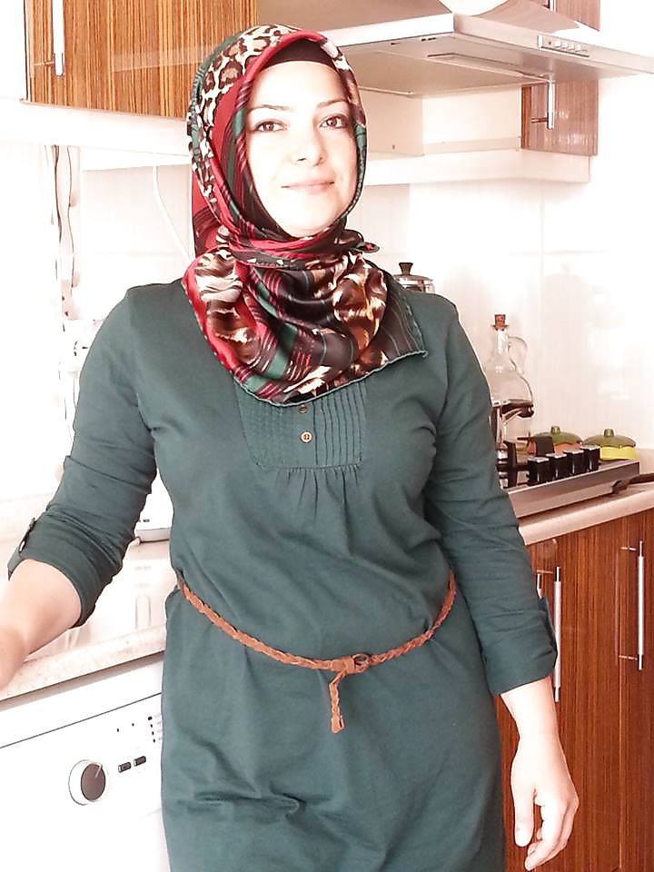 Arab Musulman Turc Hijab Turban-porter #19846937