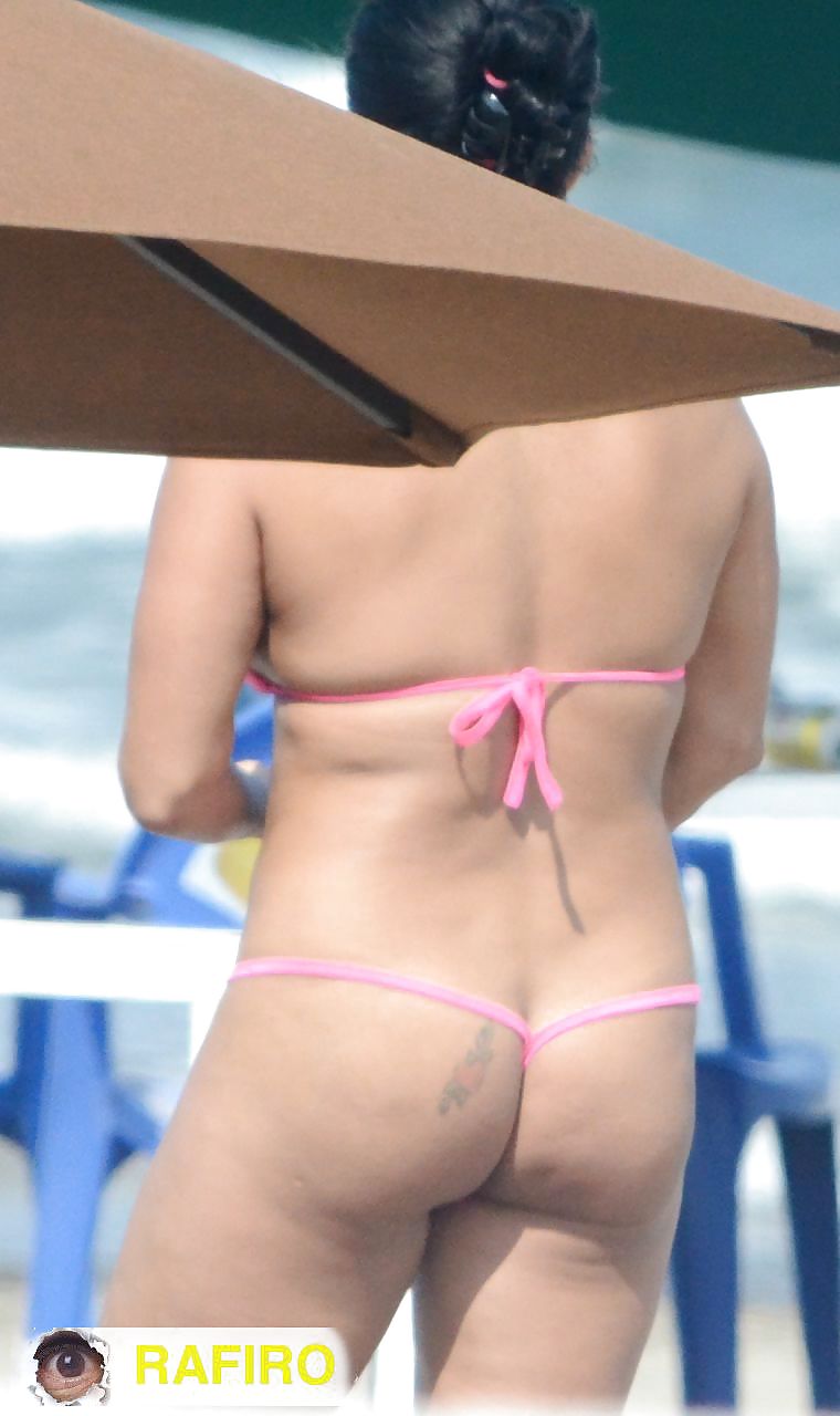 Swimsuit mature (mexican? candid) #19320853