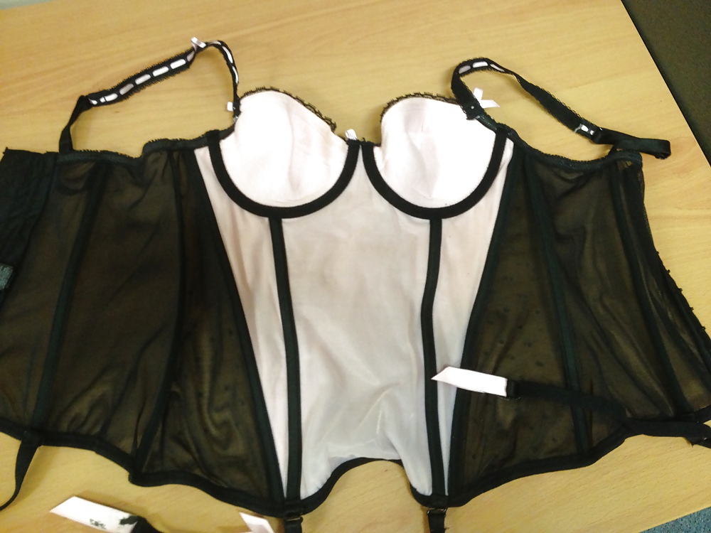 10 C bra and corset #14878802