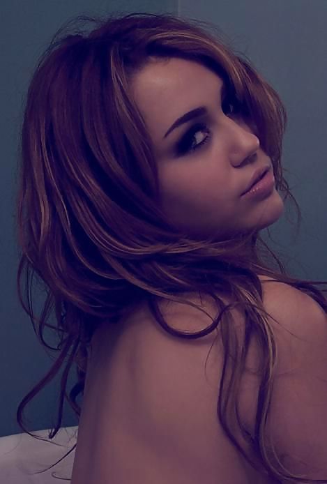 Miley cyrus desnuda
 #9705916