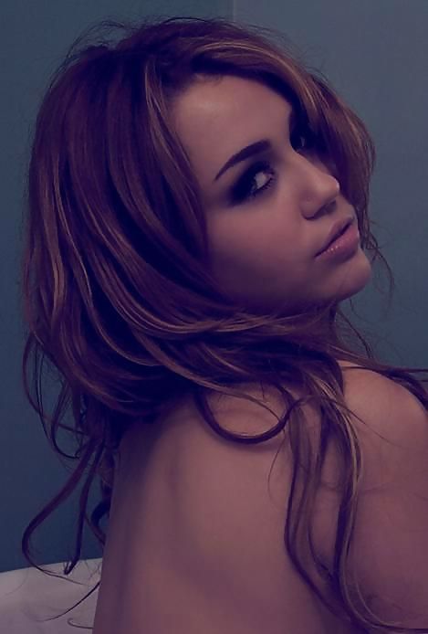 Studly Miley Cyrus Bare