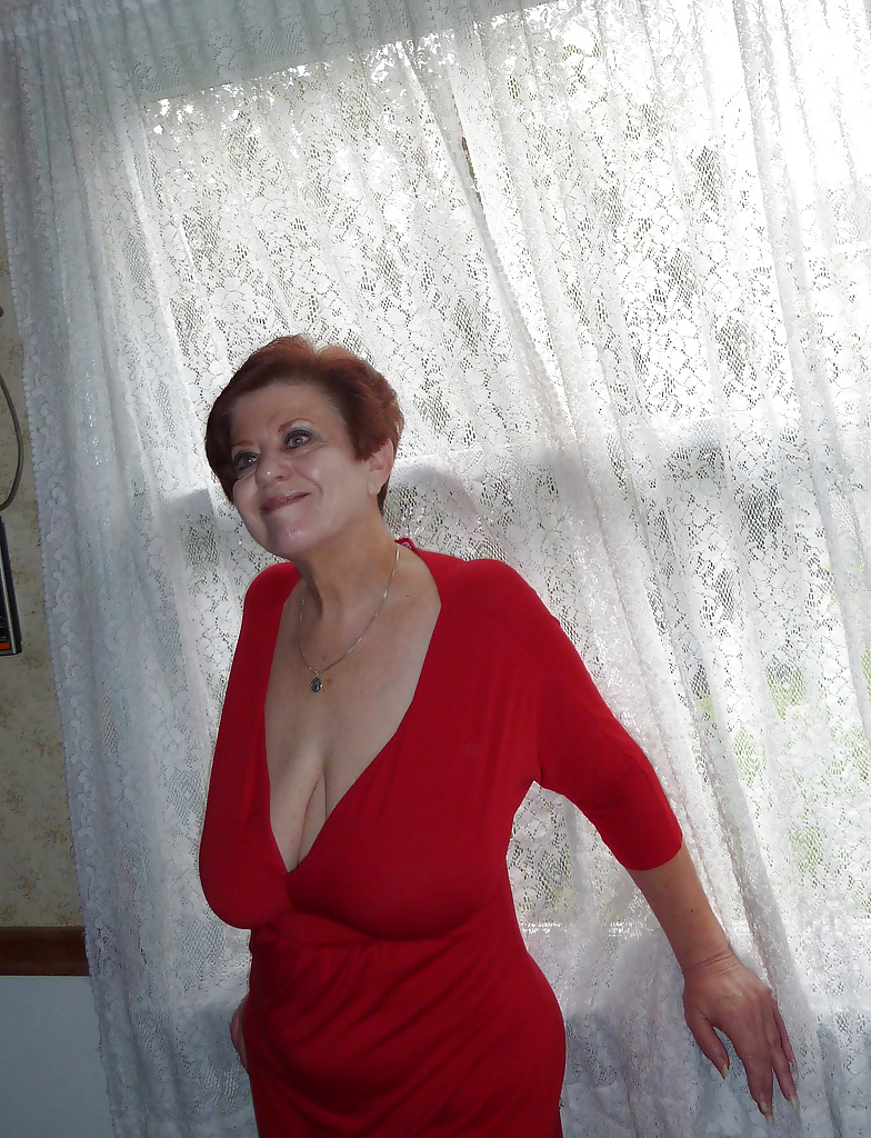Awesome exhibitionist granny (1) #4073649