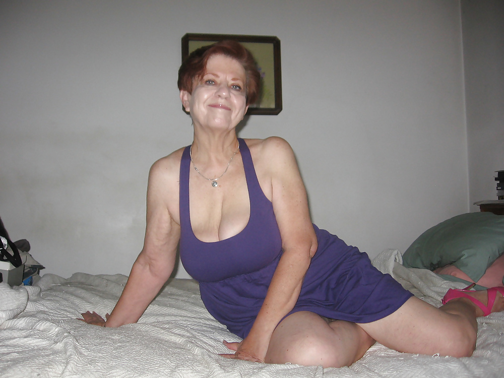 Awesome exhibitionist granny (1) #4075366