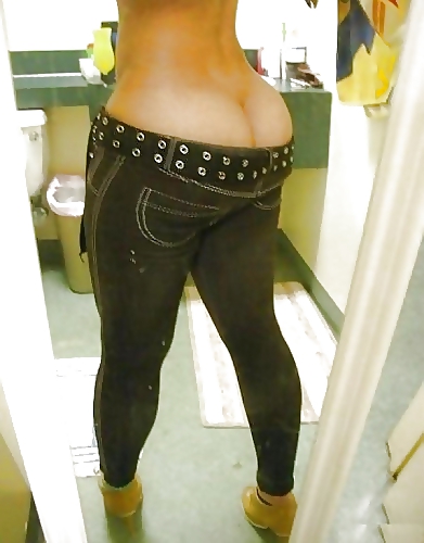 Admiration Of A Womans Body (Reggiebwoi) #19635629