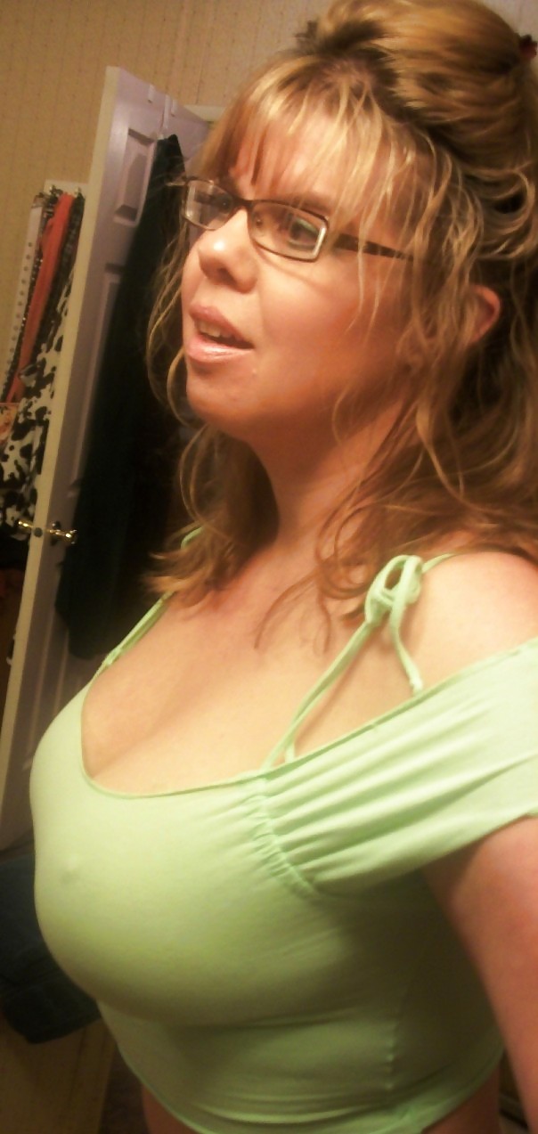 Hot Facebook MILF #251386