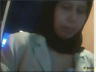 Hijab Mom Webcam #17917074