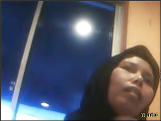 Hijab mom webcam #17917086