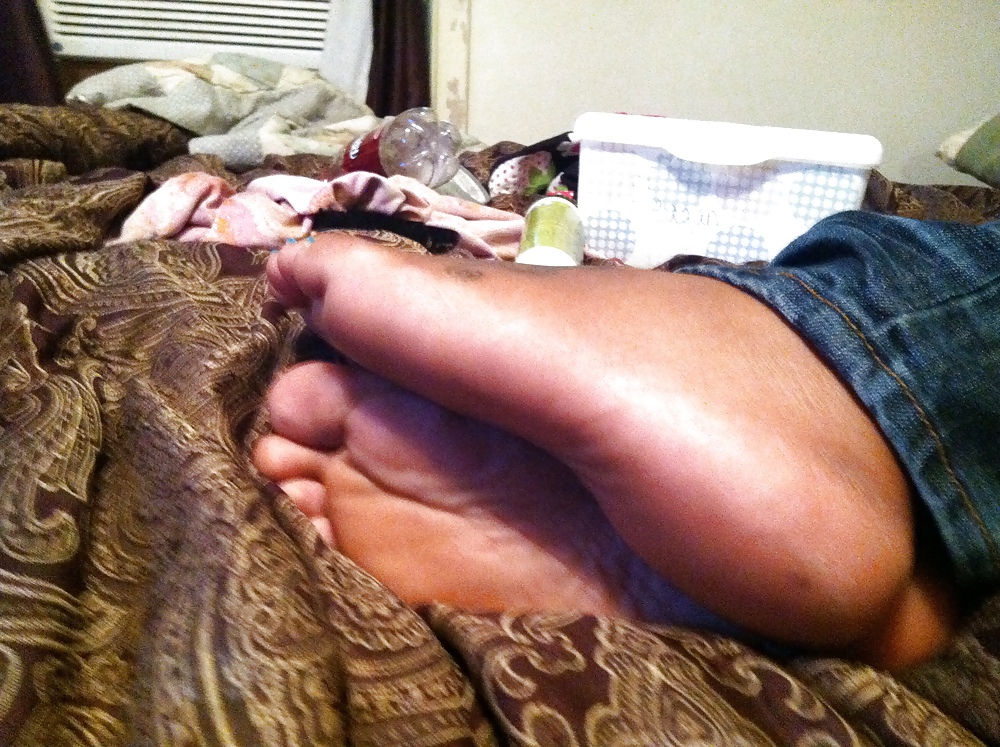 Pics of Raven's Toes and Feet #9608168