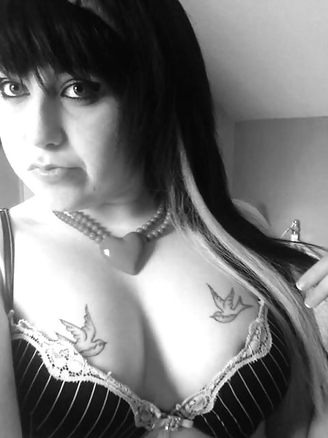 ¿Te gustan las tetas emo?
 #7723204