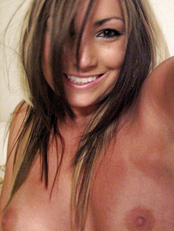 Sexy Mädchen Zieht Sich Für Selfpics #11927026