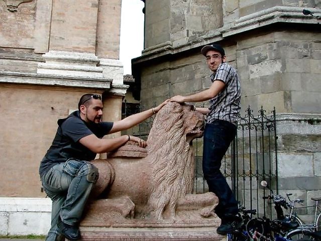 Was Machen Die Leute Im Urlaub? Statue Gruppierung !!!! #1811282