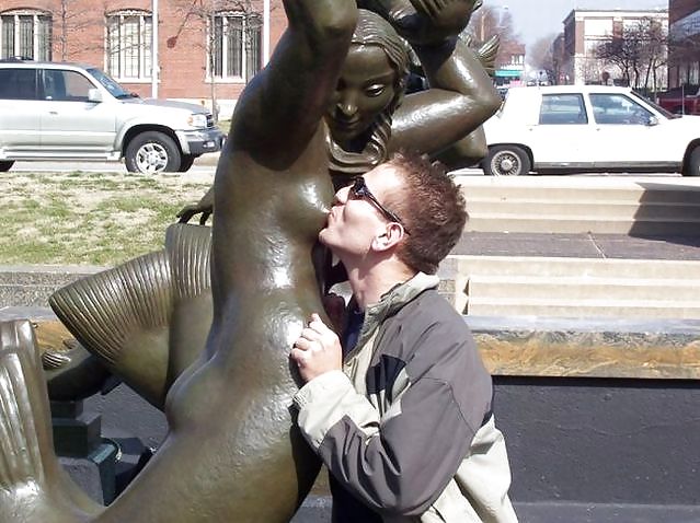Was Machen Die Leute Im Urlaub? Statue Gruppierung !!!! #1811311