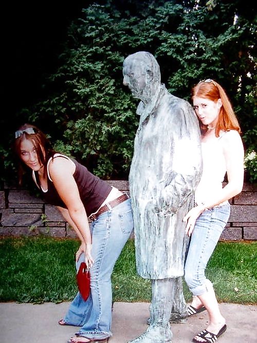 Was Machen Die Leute Im Urlaub? Statue Gruppierung !!!! #1811447