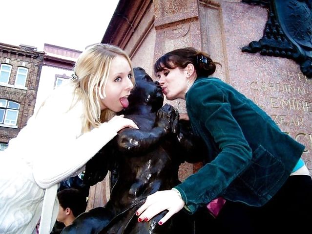 Was Machen Die Leute Im Urlaub? Statue Gruppierung !!!! #1811454