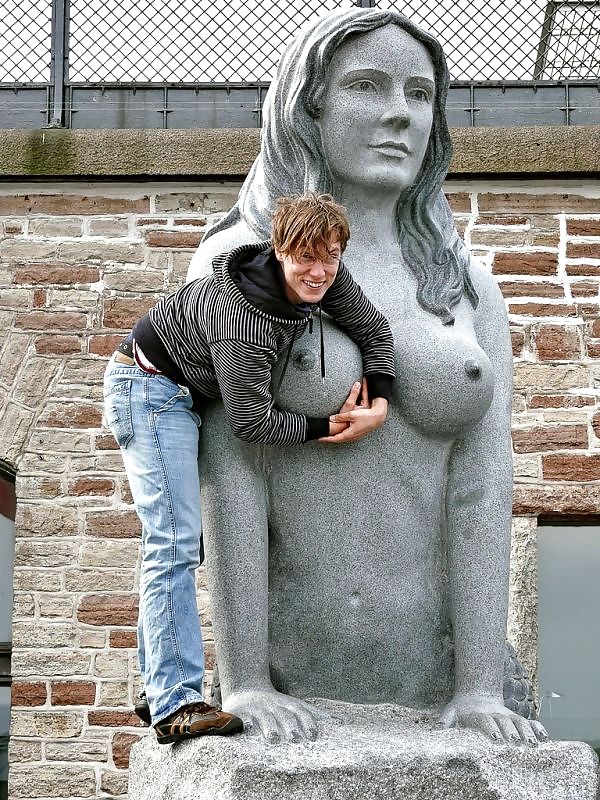 Was Machen Die Leute Im Urlaub? Statue Gruppierung !!!! #1811655