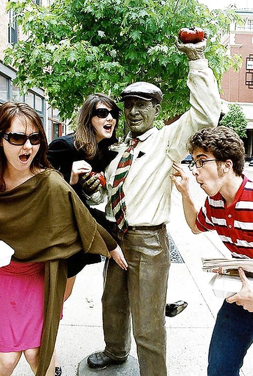 Was Machen Die Leute Im Urlaub? Statue Gruppierung !!!! #1811669