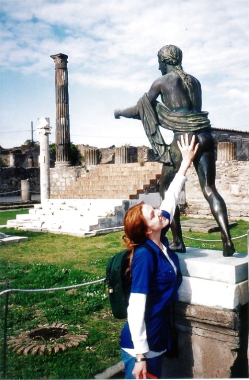 Cosa fanno le persone in vacanza? statua raggruppamento !!!!
 #1811700