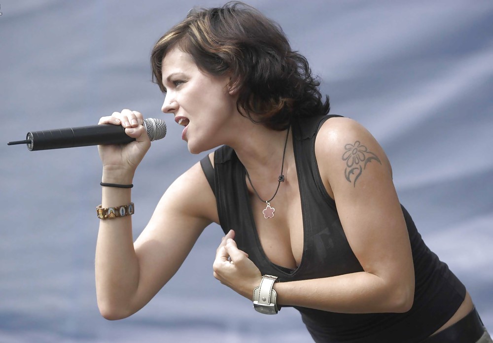 Marta Jandova  #8561531