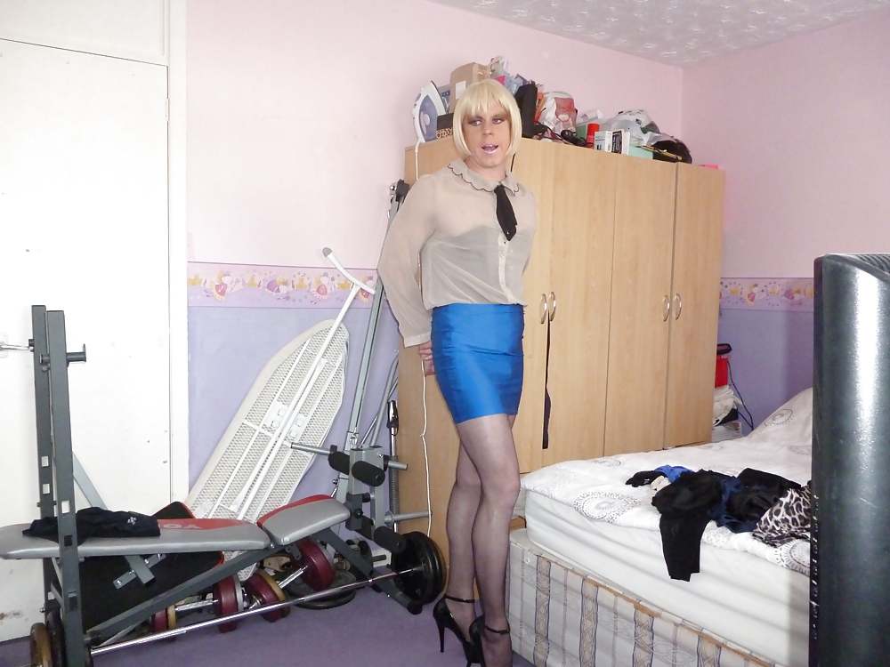 Tranny tries on her new clothes #12219784