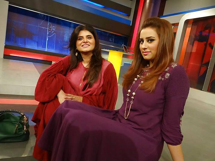 Sexy paki news anchor 
 #22292164