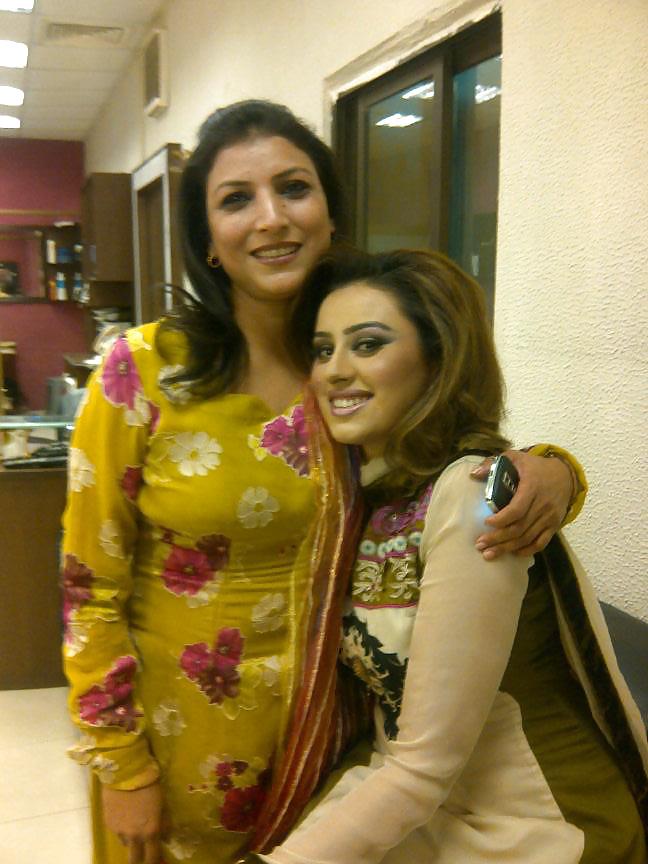 Sexy paki news anchor 
 #22292169