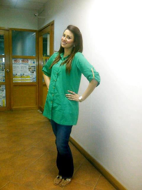 Sexy paki news anchor 
 #22292180