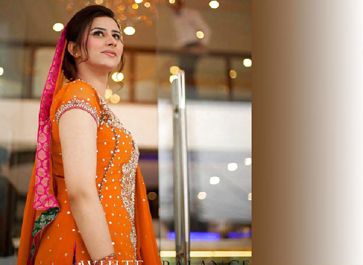 Sexy paki news anchor 
 #22292212