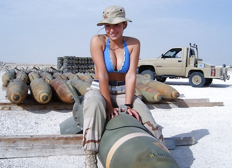 Chicas militares
 #8311406