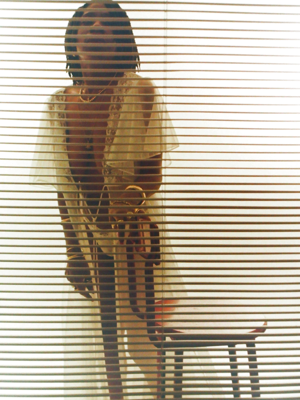 白いローブのBobbi
 #20833413