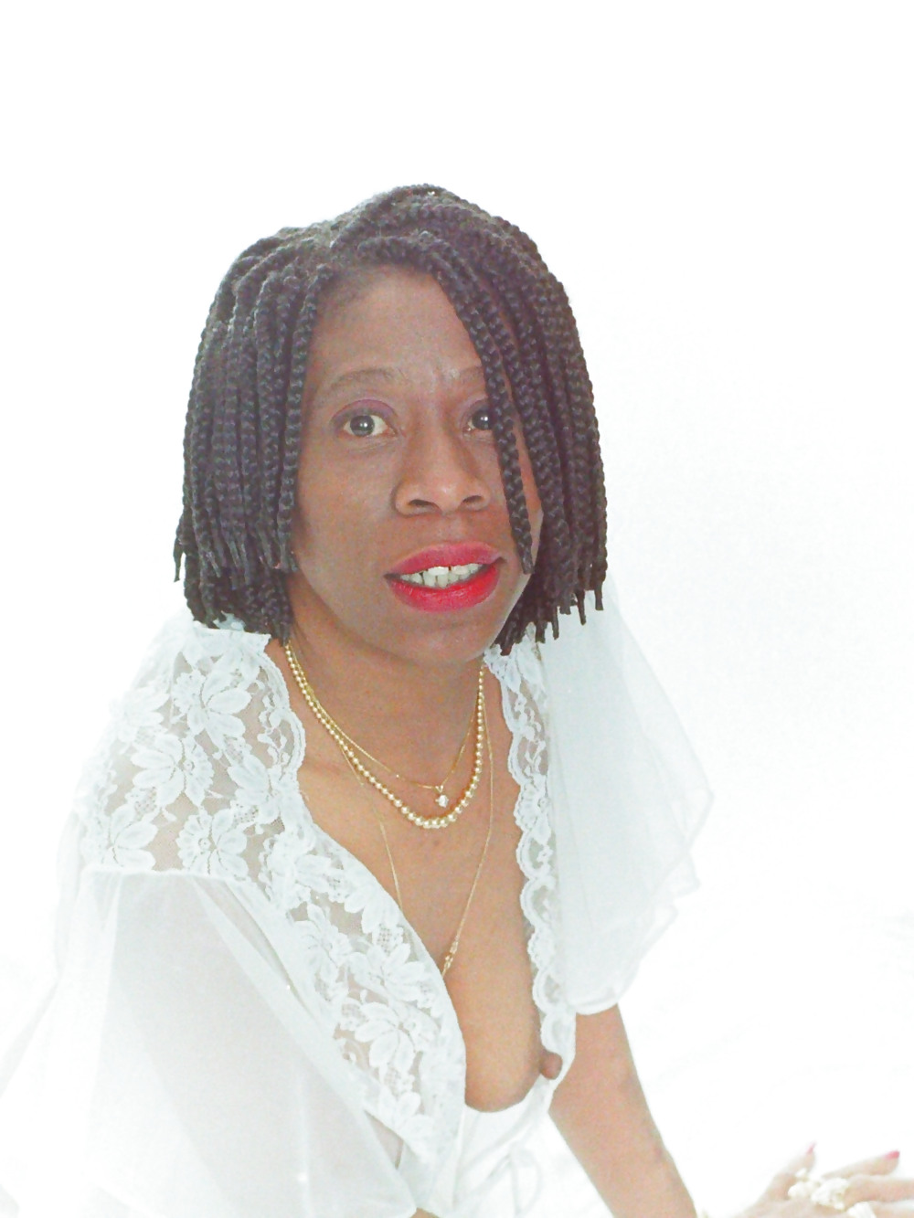 白いローブのBobbi
 #20833496